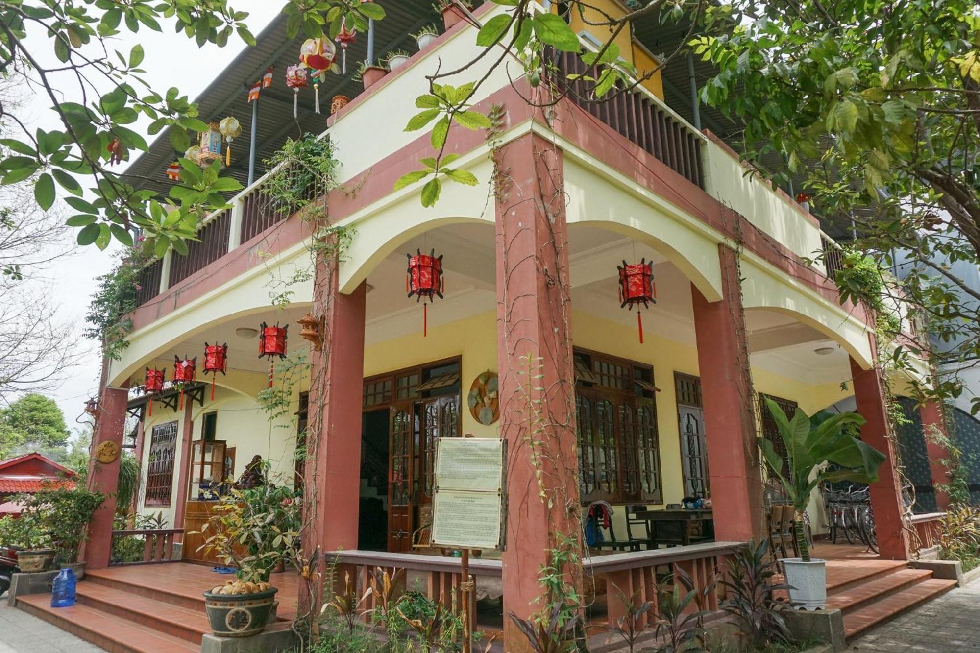 Hue Lotus Homestay Bagian luar foto