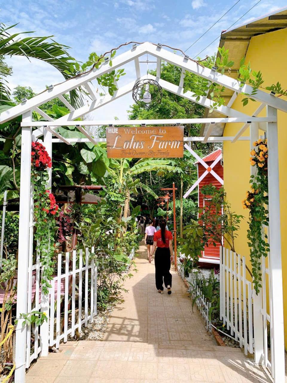 Hue Lotus Homestay Bagian luar foto