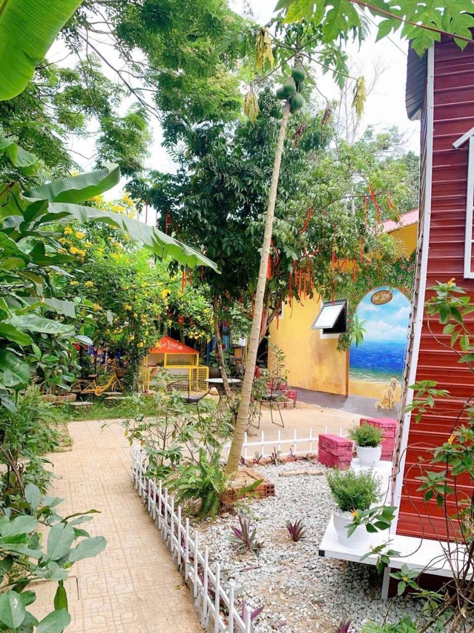 Hue Lotus Homestay Bagian luar foto